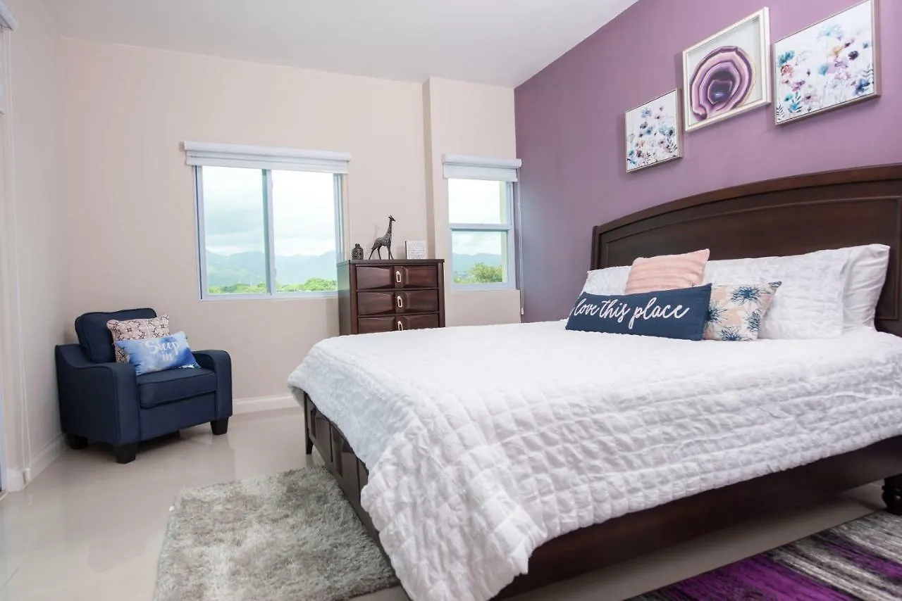 The Crimson Apartment Kingston Jamajka